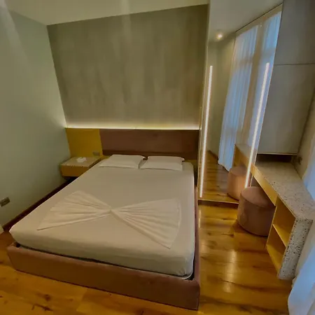 Kompleksi Kika 2 -apartment * Τίρανα