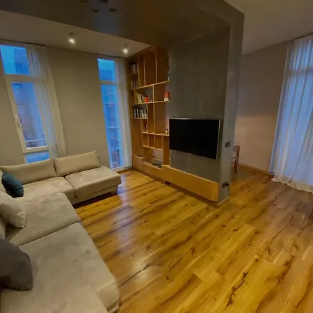 Διαμέρισμα Kompleksi Kika 2 -apartment Τίρανα