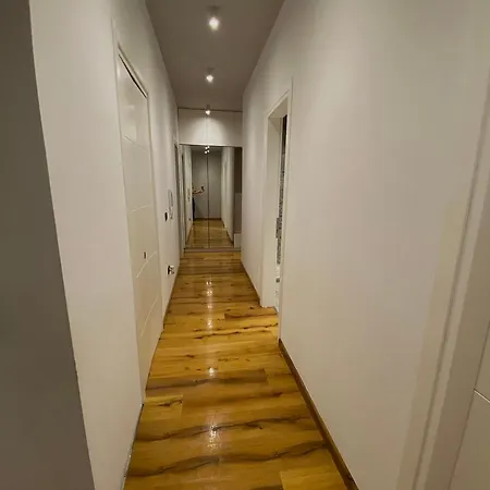 Kompleksi Kika 2 -apartment Τίρανα